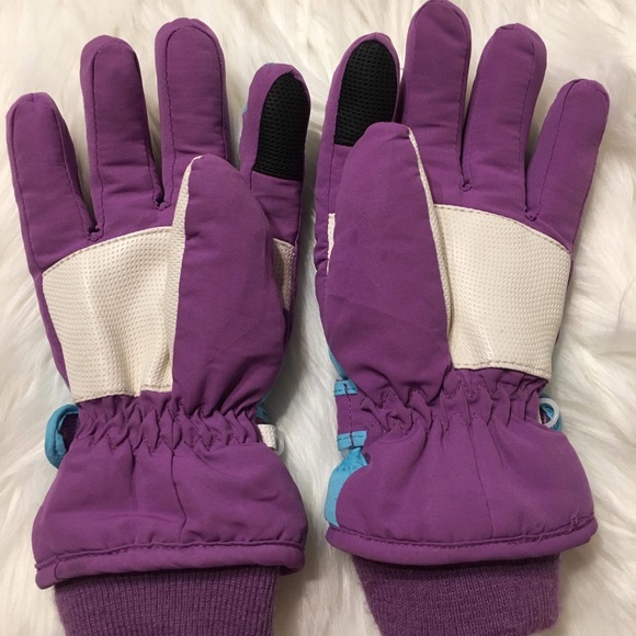 Disney Accessories Frozen Gloves Poshmark